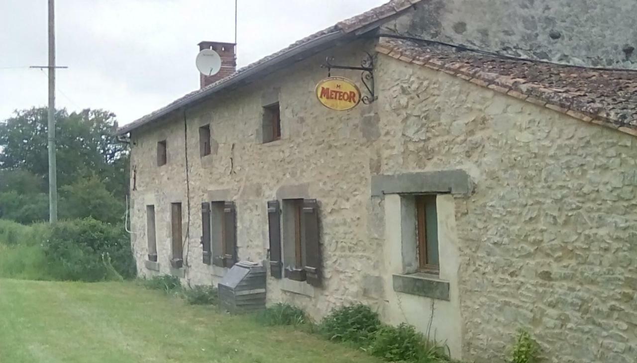 Chez Gondat Chambre d'hotes Saint-Martial-sur-Isop Extérieur photo